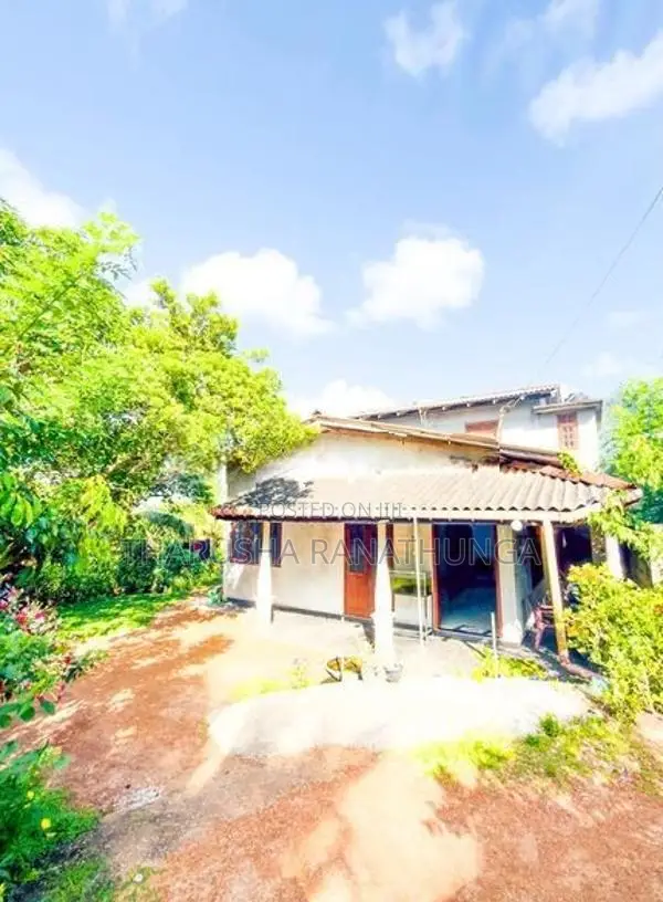 House for Sale - Karandeniya