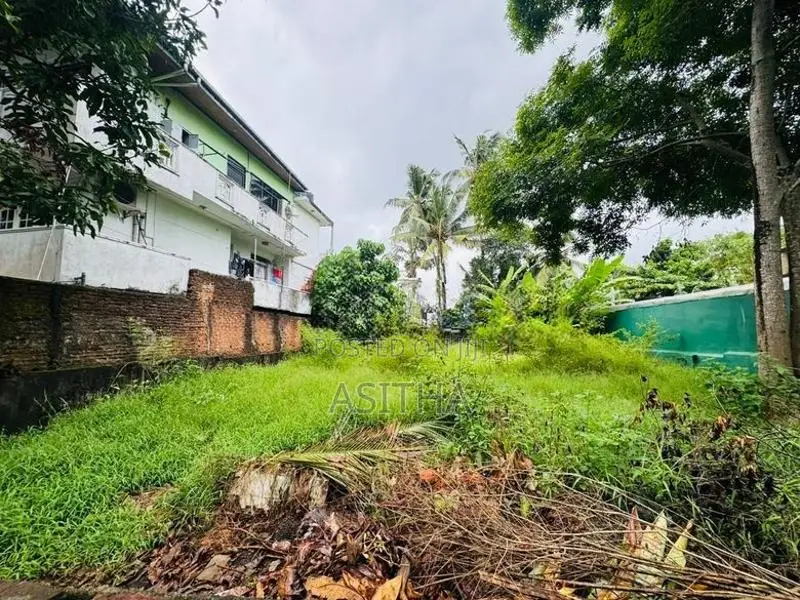 Land for Sale බොරලැස්ගමුව