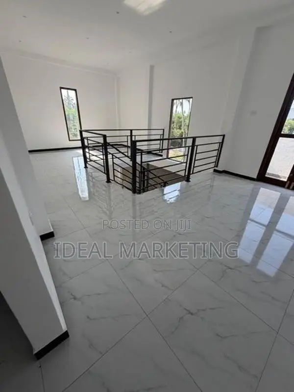 4 Bedroom Brand New House for Sale - Negombo (EM1149)