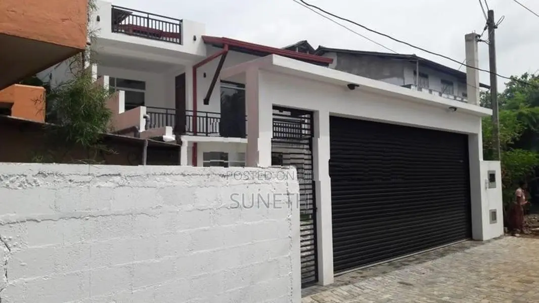 Modern Upper House for Rent Nugegoda