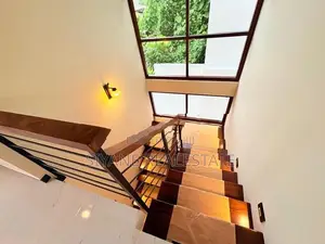 Brand New Luxury Modan House Sale in Battaramulla
