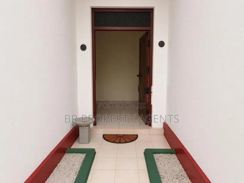 Two Story House for Sale in Pelawatte, Battaramulla