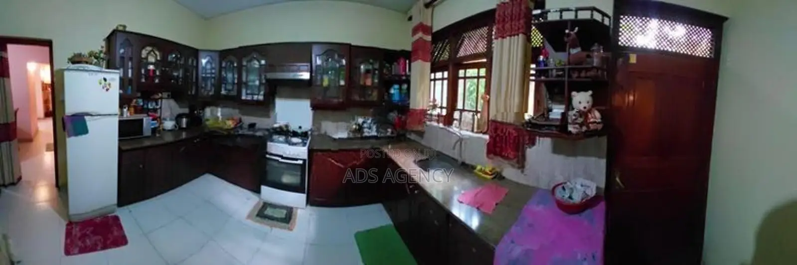 Two Storey House For Sale In Peradeniya