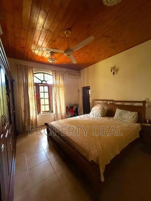 Modern House for Sale in Malabe – PDH372