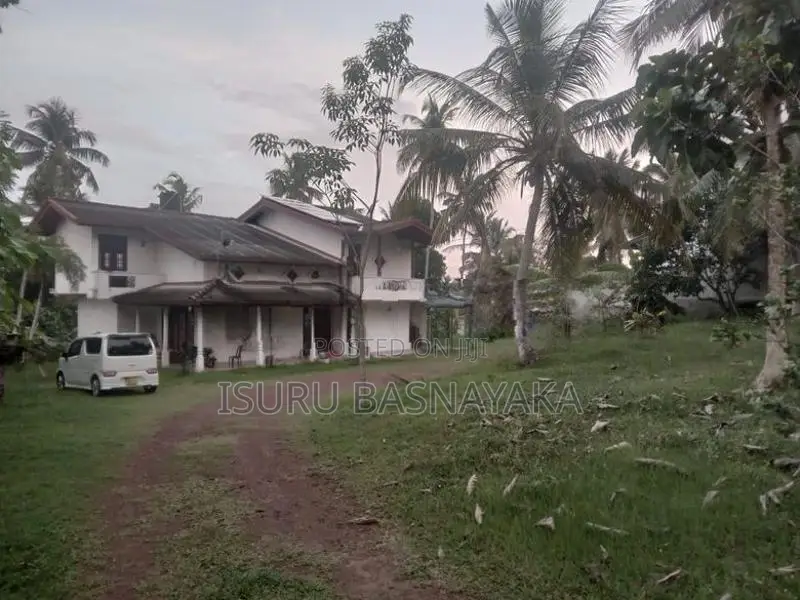 Piliyandala Gedabuwana 02 Story House With 65 Perches Land For Rent