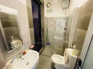 Spacious 4-Bedroom House for Rent – Thalawathugoda