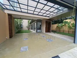 Luxury House for Sale in Battaramulla