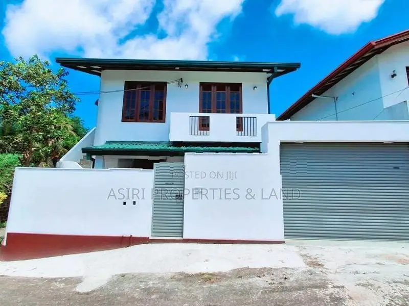 TWO STORY 4 BEDROOMS HOUSE FOR SALE PILIYANDALA SUWARAPOLA