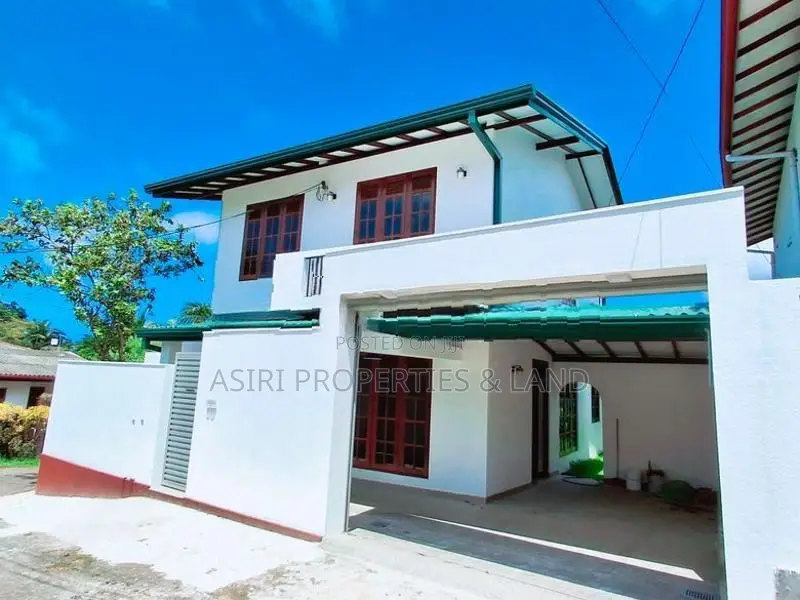 TWO STORY 4 BEDROOMS HOUSE FOR SALE PILIYANDALA SUWARAPOLA