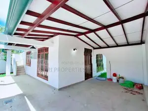 TWO STORY 4 BEDROOMS HOUSE FOR SALE PILIYANDALA SUWARAPOLA