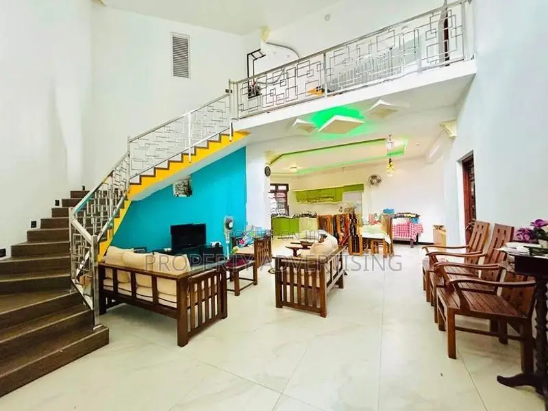 Wattala Architect-Designed 2-Storey House for Sale In Gated Community