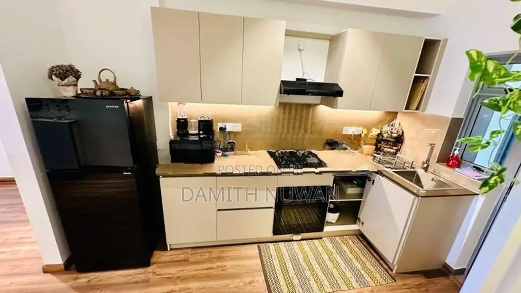 Fully Furnished 2-Bedroom Golf Course Apartment Piliyandala