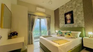 Fully Furnished 2-Bedroom Golf Course Apartment Piliyandala