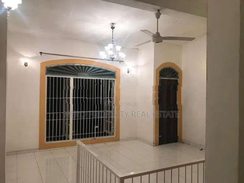 🏷️2 Story Modern House For Rent In Andreson Road Dehiwala