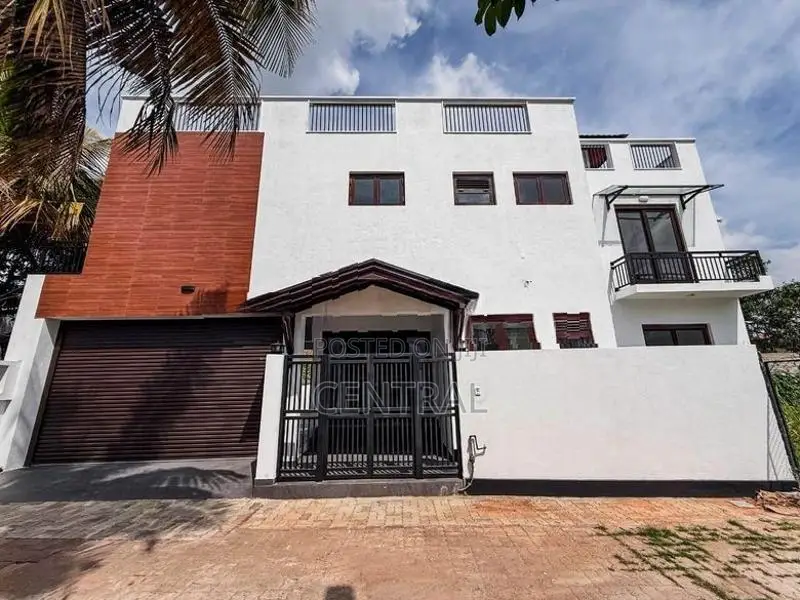 Luxury Modern Designed House for Sale – Mount Lavinia (C7-9492)