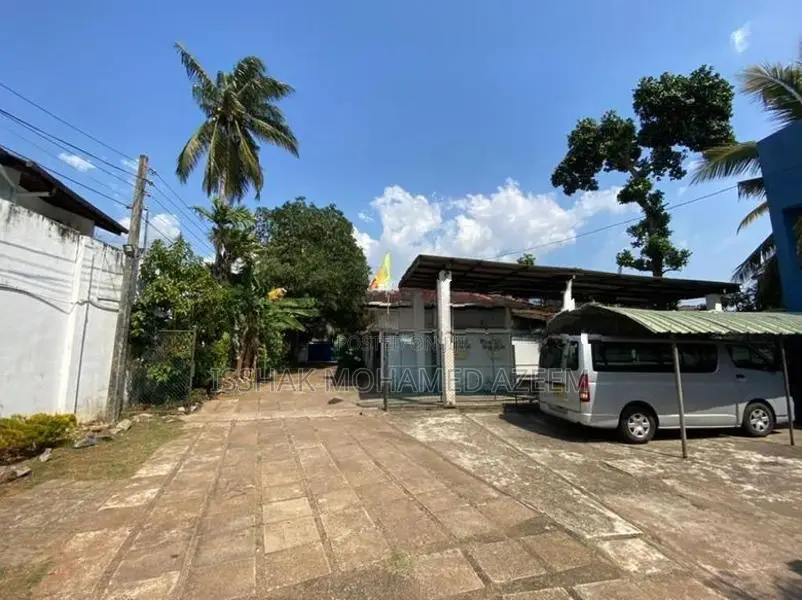 Prime Building for Sale Dehiwala