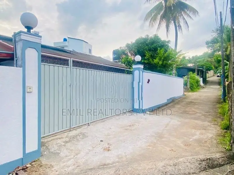 House / Office for Rent in Kottawa (EM018CK)