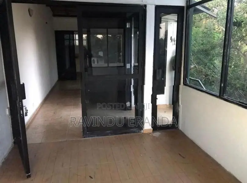 3-Storey Commercial Building for Sale Katunayeka 2,250 Sq.Ft.