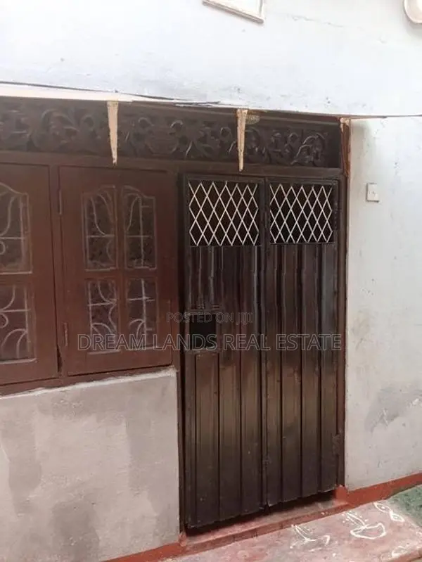 House for sale in orugodawatta kolonnawa