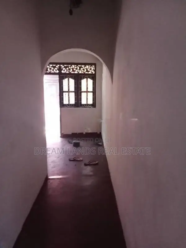 House for sale in orugodawatta kolonnawa