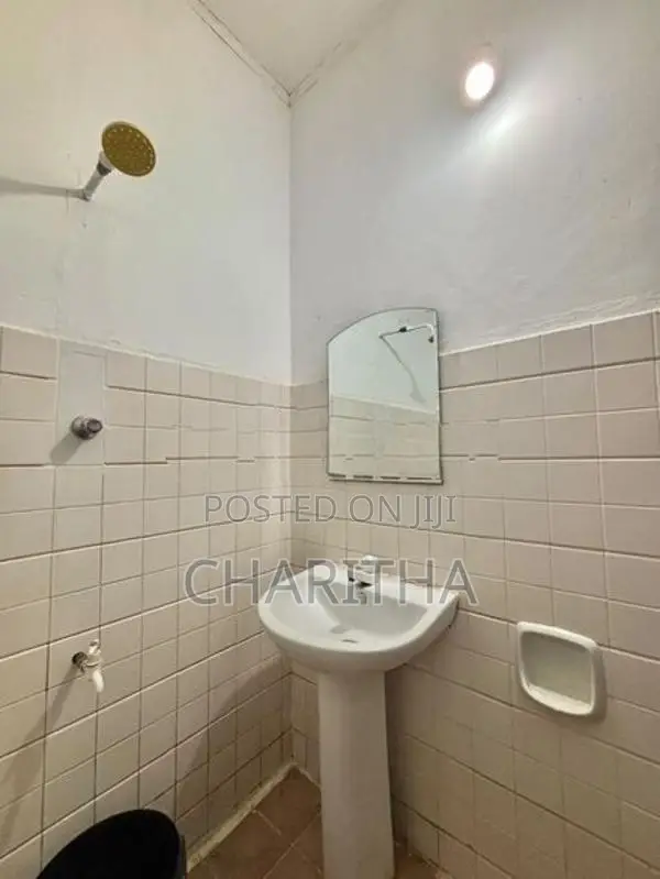 Room for Rent in Karapitiya