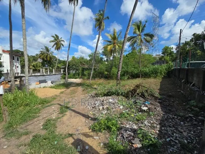 13.10 Perches Residential Bare Land for Sale in Battaramulla