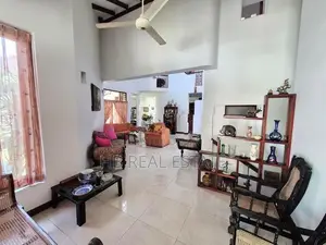 Almost New Luxury Two Story House for Sale Battaramulla