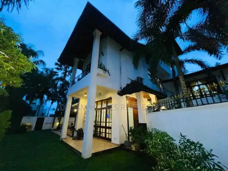Fully Furnished 5-Bedroom House for Rent in Thalawathugoda