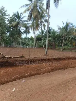 කුරුණෑගල නුවර පාරට අසන්නයෙන් ඉඩමක් විකිණීමට
