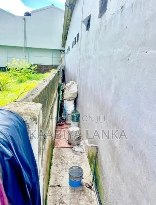 Old House Land Valued For Sale Dehiwela In Dehiwala