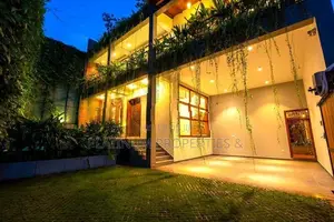 12P Ultra Modern Super Luxury B/New House For Sale In Battaramulla