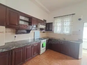 Two Story House for Sale in Pelawatte, Battaramulla