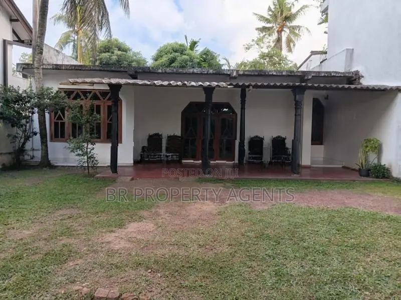 House for Sale in Boralesgamuwa