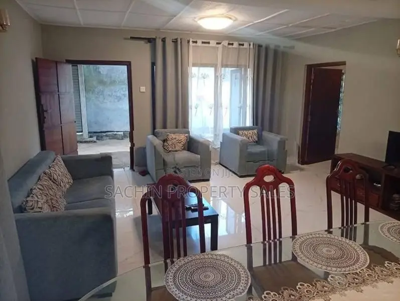 20 P + 4 BR Fully Completed Renovated House - Nalluruwa,panadura
