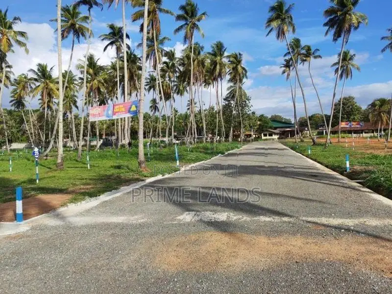 කුරුණෑගල ටවුමට ළගින් පදිංචියට ඉඩමක්