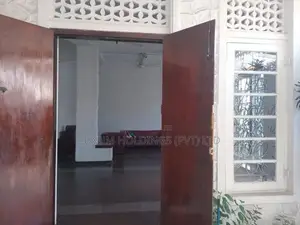 Spacious House For Rent in Ward Place Colombo 07 [ 2333C ]