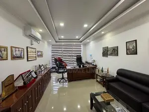 Commercial building For Rent in Colombo 3 | EC203