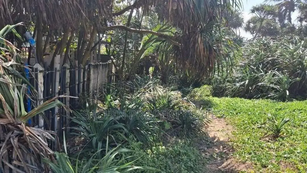 Nalluruwa Beachside – 5 Perch Tourism Land