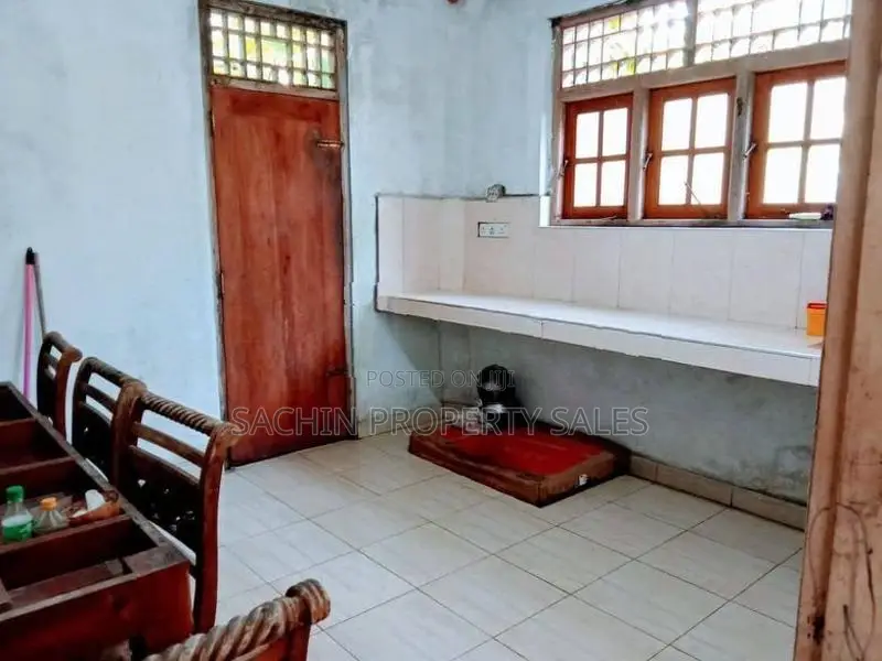 Thalpitiya,Wadduwa - 16.5 Perch Two-Storey House