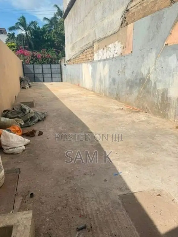 Commercial Building For Rent – Jaffna Town