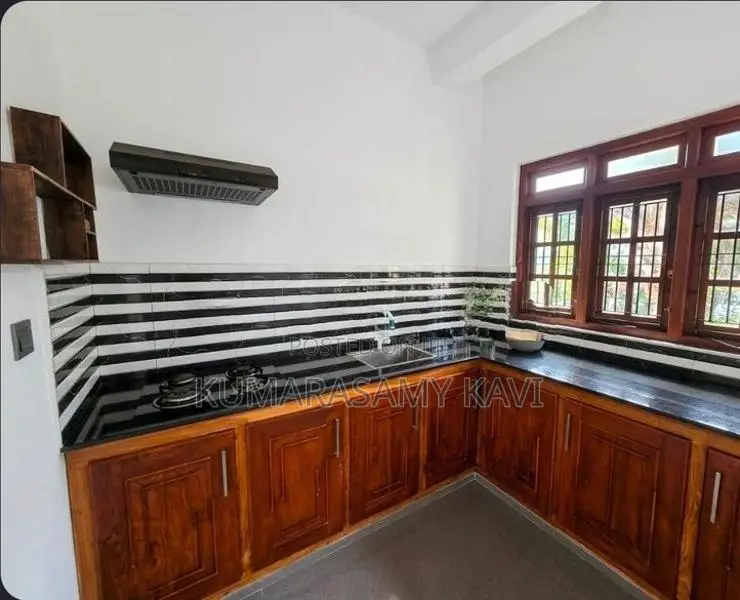Spacious 3-Bedroom, 2-Bathroom House For Rent On The 1st Floor.