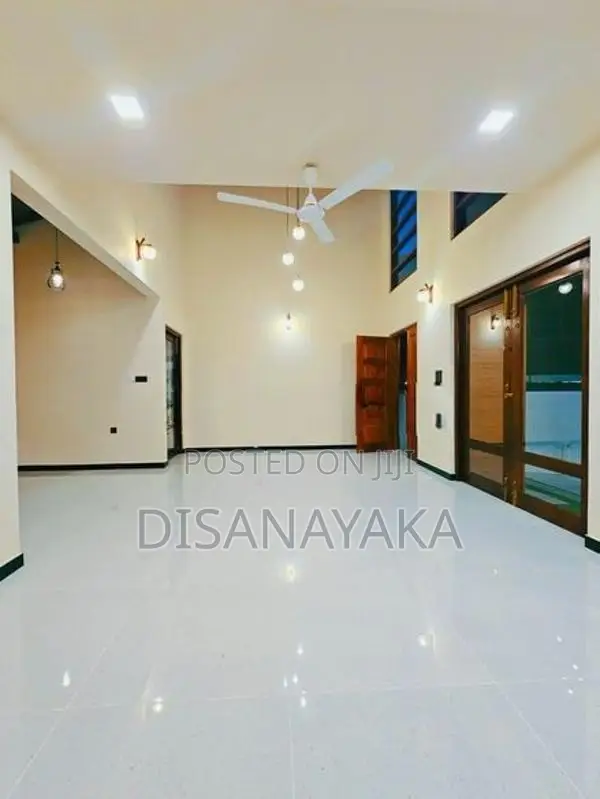 brand new luxury house for sale in koswatte 75352