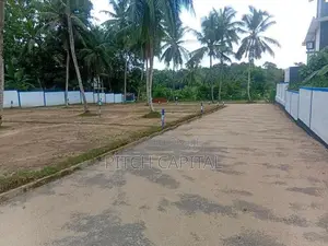 අතුරුගිරිය වෙල්යායකට මුහුණලා වටිනා ඉඩමක් විකිණීමට ඇත