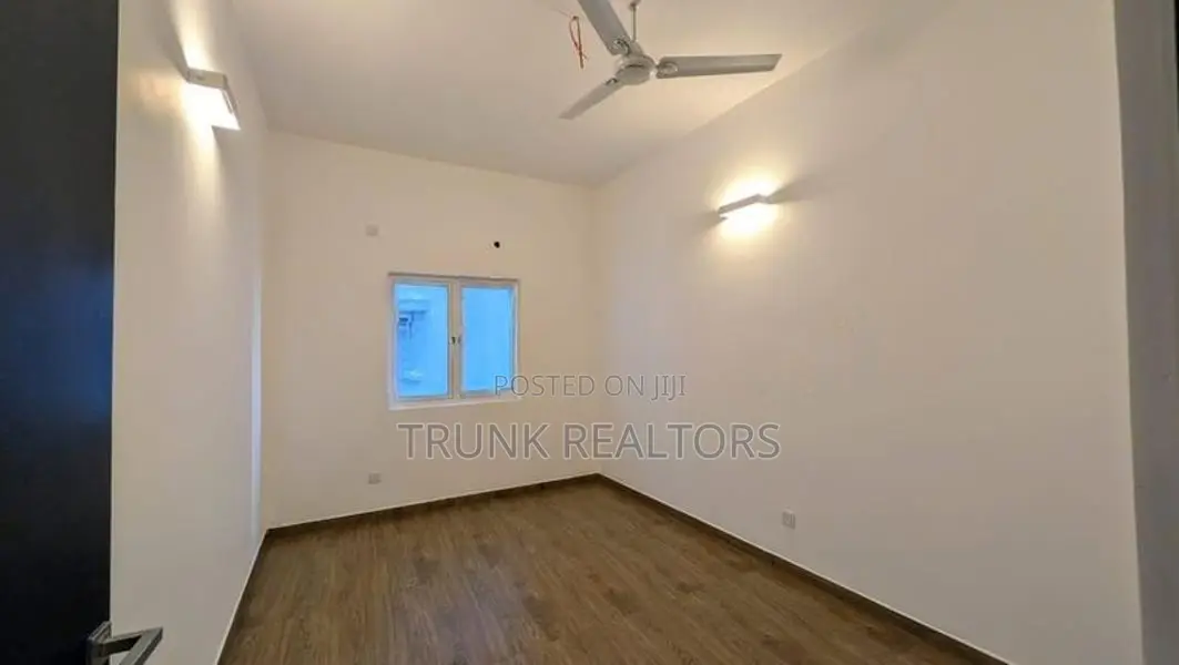 Mulberry Residencies, Colombo 09 02BR Apartment For Rent (NK11862)