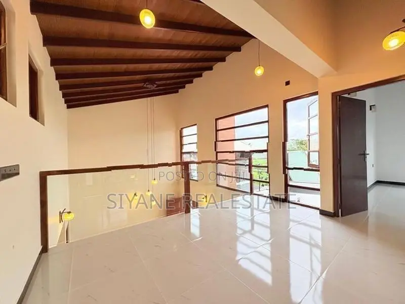 Luxury New House Sale in Battaramulla