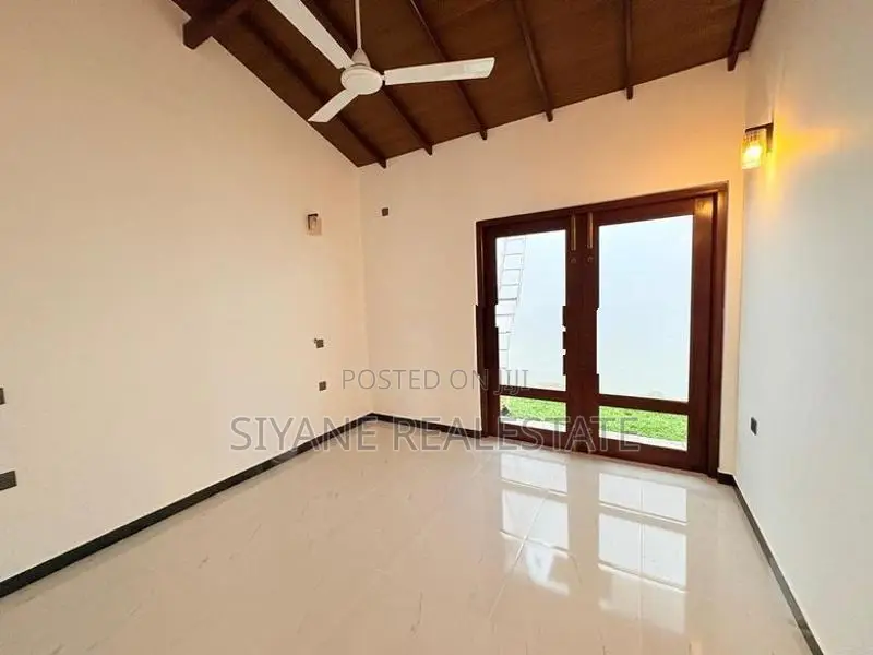 Luxury New House Sale in Battaramulla