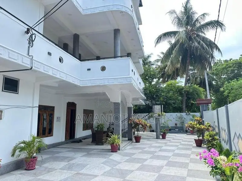 Luxury Holiday Rooms Short Term Rent in Jaffna