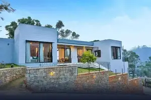 Boutique Hotel for Sale in Nuwaraeliya, Puswallawa
