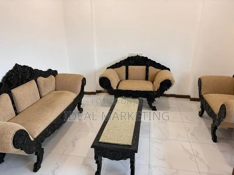 1 Bedroom Furnished Apartment for Rent - Colombo 10 (EM1156)