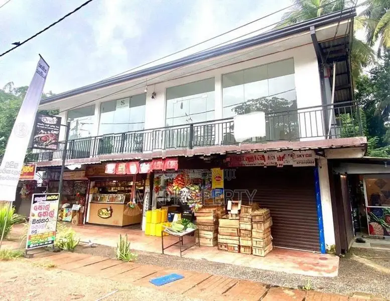 ( TC-1221) Valuable Commercial Shop Space Rent in Godagama